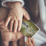 people-Fingers-clasped-