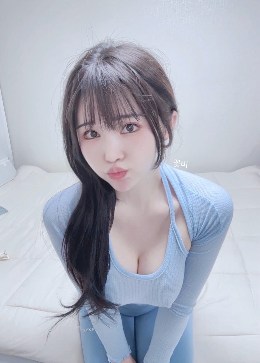 1 (2)