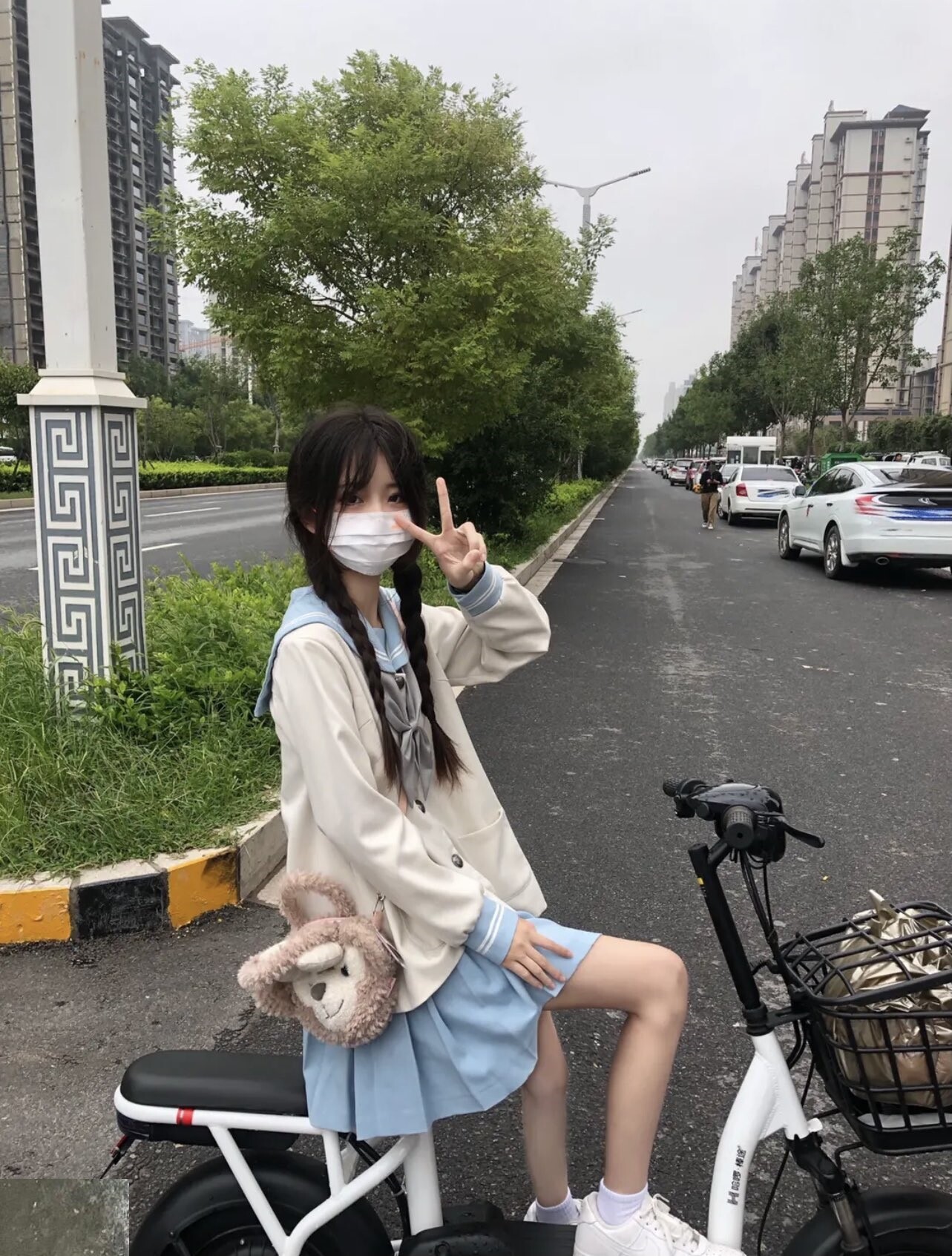 【三次元/小瑶】小瑶老师，高挑好身材的萝莉美少女！【55v/832m/百度网盘】