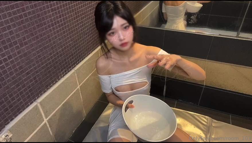 【三次元/れち】日本21岁国宝级高颜值混血人气女网黄【3v/2.96g/百度网盘】
