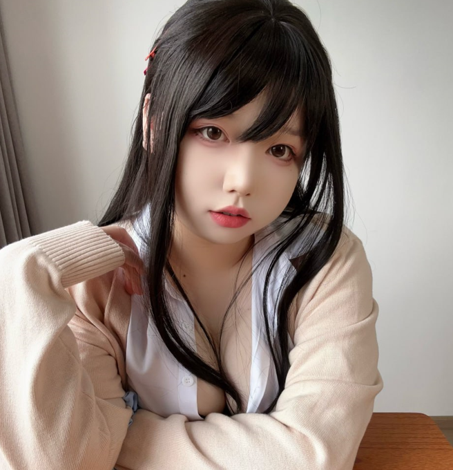 【三次元/我又饿】鸽鸽咕咕JK黑丝cosplay！【3v/415m/百度网盘】