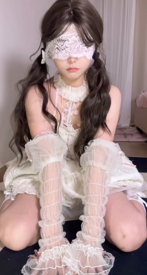 (2)