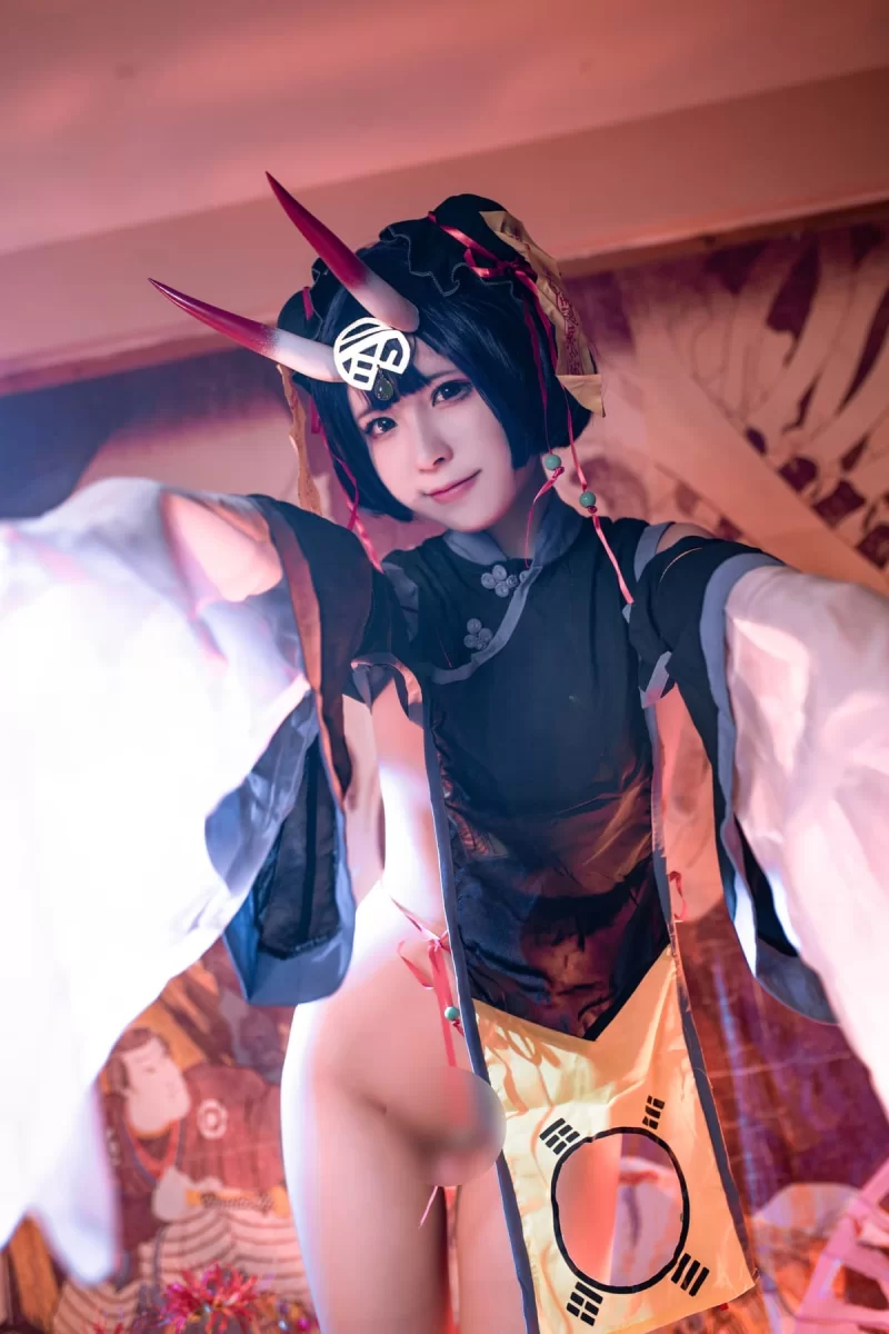 图片[1]-[COSPLAY]  Quan冉有点饿(拖拉大王) NO.033 FGO 酒吞童子同人 小僵尸 [47P] [600m]-嘤嘤怪之家