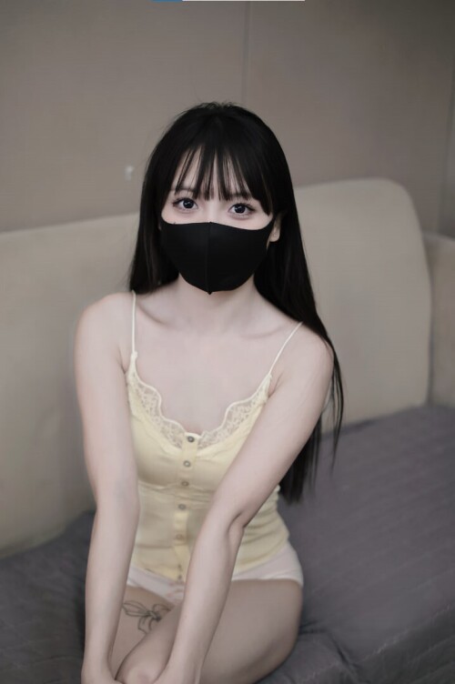 (44)
