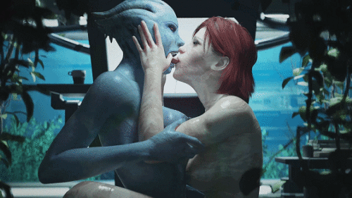 554198eeec295eca0.gif