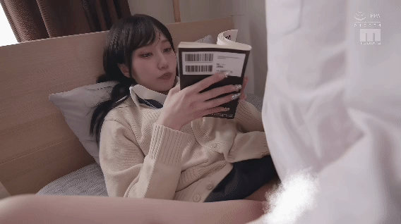 【三次元/无码】经典漫改！泡在我家的辣妹可以让我随意使用小穴，看漫画就给上，刚开始不耐烦，后来上瘾了  破解无码＋AI画质增强4K＋字幕【夸克/23G】